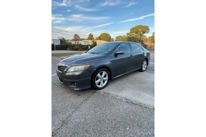 $4800 : 2010 Camry SE image 9