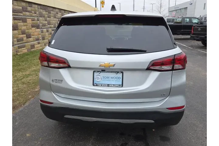 $18587 : Chevrolet Equinox 2022 LT 4d image 8