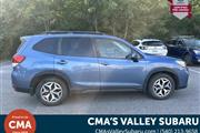 $25853 : PRE-OWNED 2020 SUBARU FORESTE thumbnail