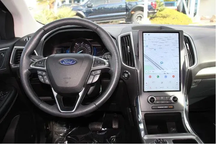 $25924 : Ford Edge 2022 AWD Titanium image 5