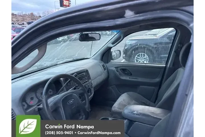 $3500 : Ford Escape 2003 XLS Popular image 8