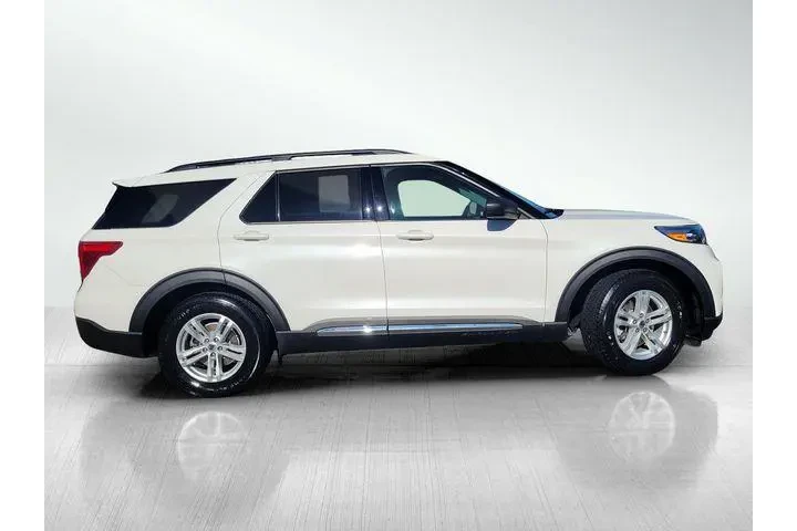 $24578 : Ford Explorer 2022 XLT 4dr S image 3