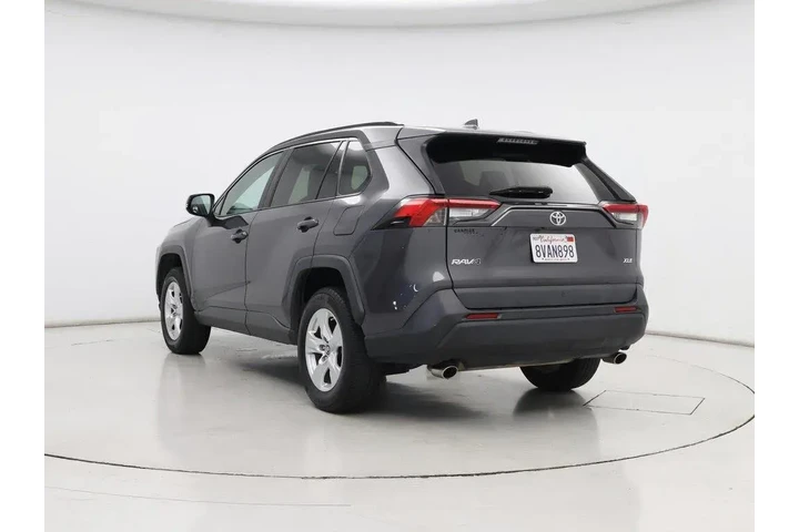 $19998 : Toyota RAV4 2019 XLE 4dr SUV image 2