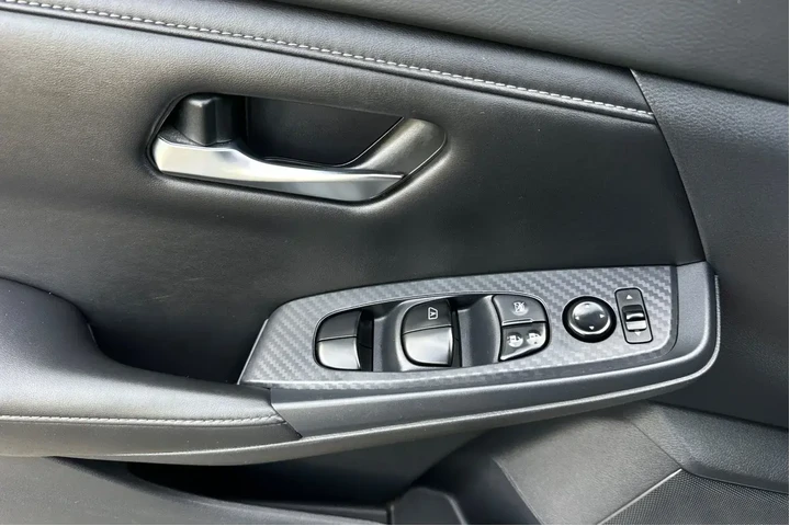 $14489 : Nissan Sentra 2022 SV 4dr Se image 10