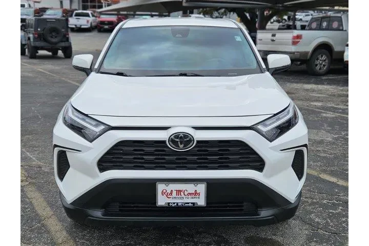 $28000 : Toyota RAV4 2024 LE 4dr SUV image 8