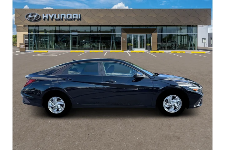 $22995 : Hyundai ELANTRA 2026 SE 4dr image 9