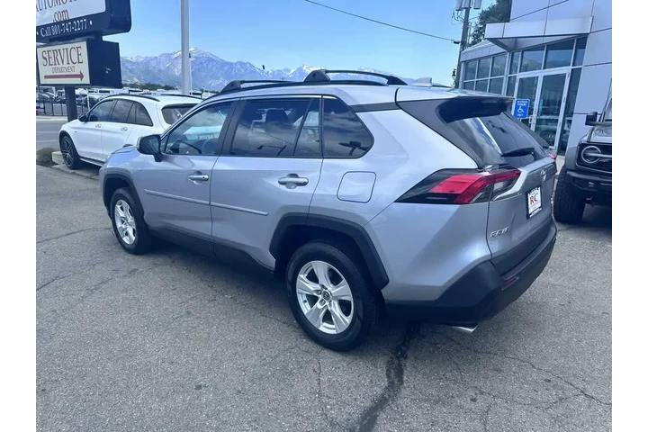 $24995 : 2021 RAV4 XLE image 9