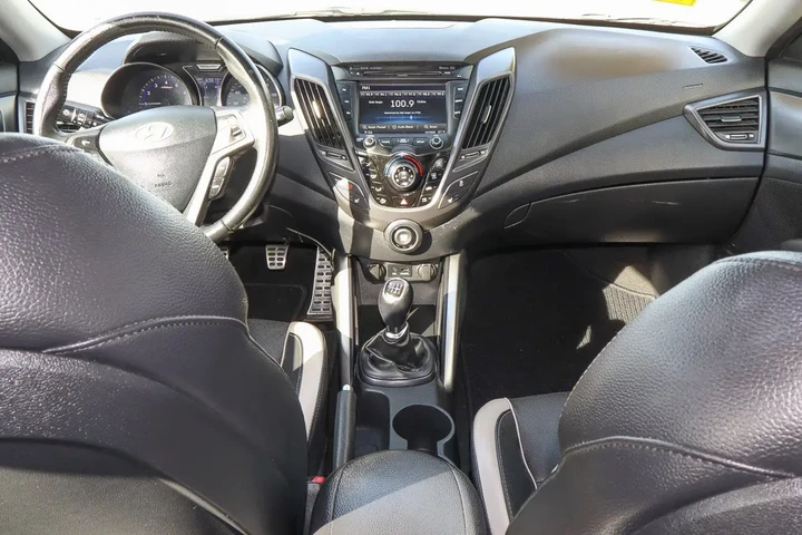 $9949 : 2013 Veloster 3dr Cpe Man Tur image 10