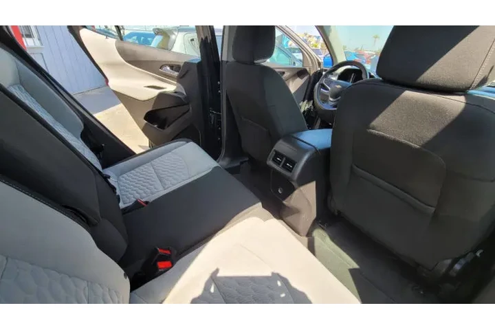 $11995 : 2018 Equinox LS image 9