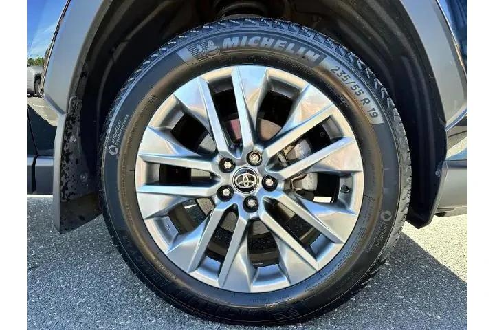 $34999 : Toyota RAV4 2024 AWD XLE Pre image 6