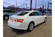 $21487 : Chevrolet Malibu 2023 LT 4dr thumbnail