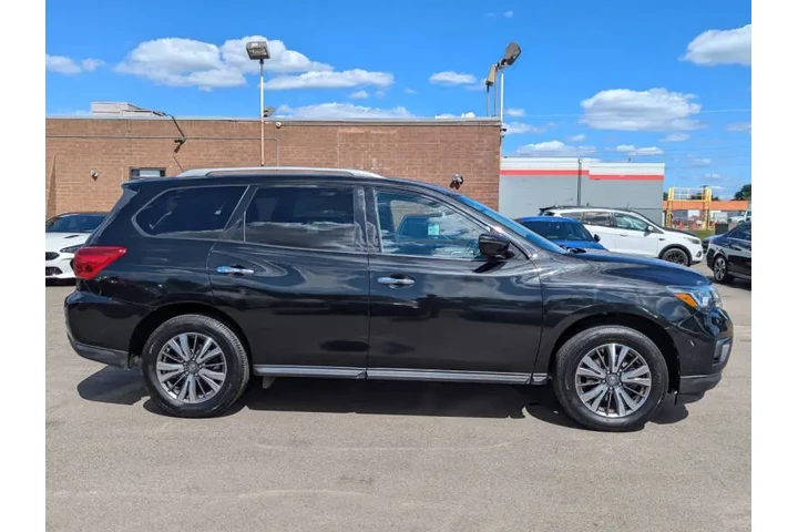 $14975 : 2018 Pathfinder SV image 5