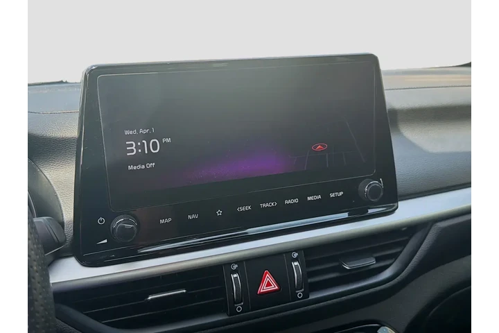 $17182 : Kia Forte 2023 GT 4dr Sedan image 10