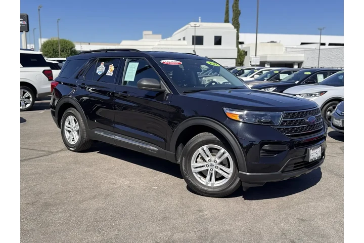 $26992 : Ford Explorer 2022 XLT 4dr S image 2