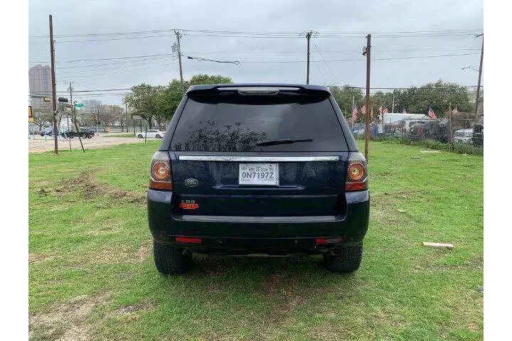 $12995 : 2015 Land Rover LR2 image 5