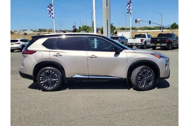 $32800 : Nissan Rogue 2025 Platinum 4 image 3