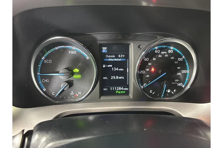 $21288 : 2017 RAV4 Hybrid Limited image 3