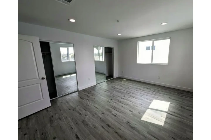$1500 : 1Bed/1Bath Apartment in LA image 4