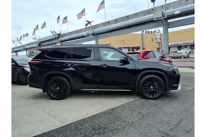 $38960 : Toyota Highlander 2023 AWD L image 8