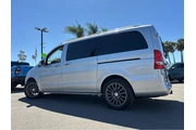 $30997 : 2016 Metris Passenger Van RWD thumbnail