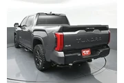 $37882 : Toyota Tundra 2022 4x4 SR5 4 thumbnail