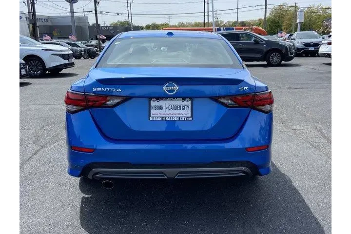 $17126 : Nissan Sentra 2021 SR 4dr Se image 5