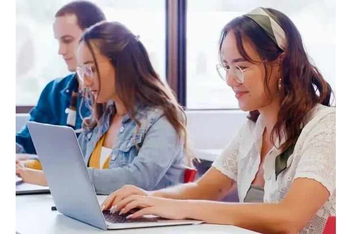 Clases de francés y español image 4