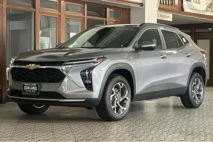 $23385 : Chevrolet Trax 2025 LT 4dr C image 8