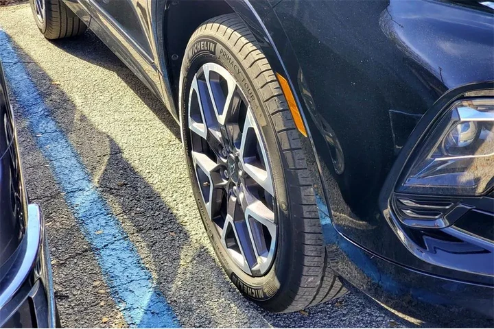 $33422 : Chevrolet Blazer 2025 RS 4dr image 4