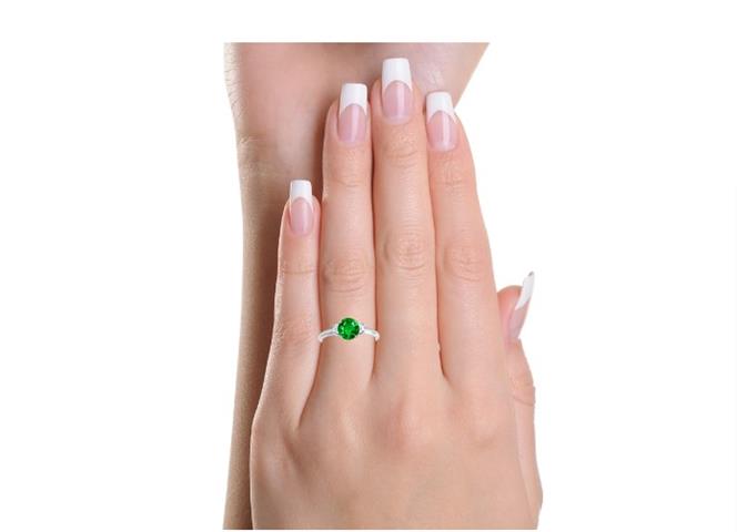 $2917 : Shop Three Stone Emerald Ring image 1