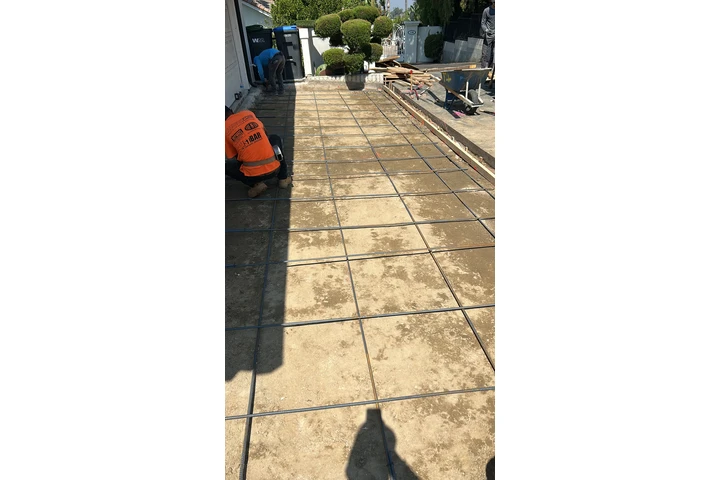 Handy man concrete block image 3
