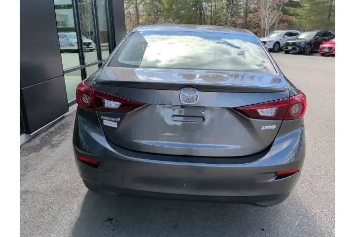 $16995 : Mazda Mazda3 2018 Touring 4d image 8