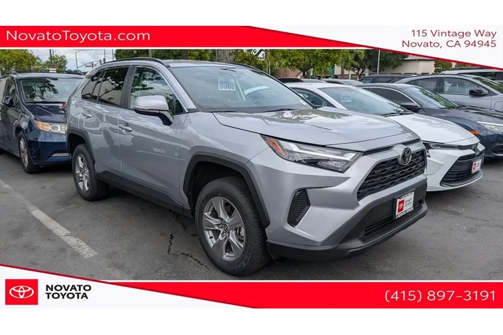 $38499 : Gold Certified 2025 RAV4 XLE image 1