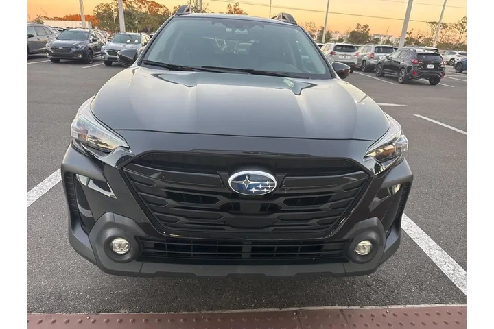 $26992 : Subaru Outback 2023 AWD Onyx image 2