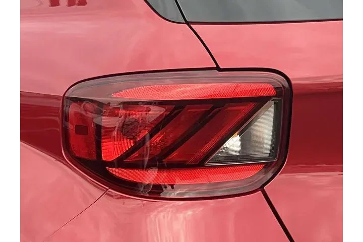 $16495 : Hyundai VENUE 2022 SE 4dr Cr image 9