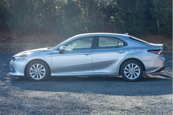 $19995 : Toyota Camry 2024 LE 4dr Sed image 4