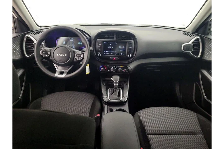 $17998 : Kia Soul 2025 LX 4dr Crossov image 9