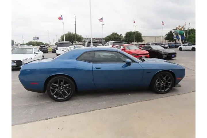$36999 : Dodge Challenger 2023 R/T 2d image 10