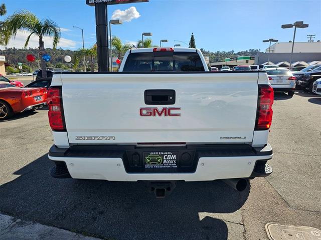 $47995 : 2016 GMC Sierra 3500HD image 10