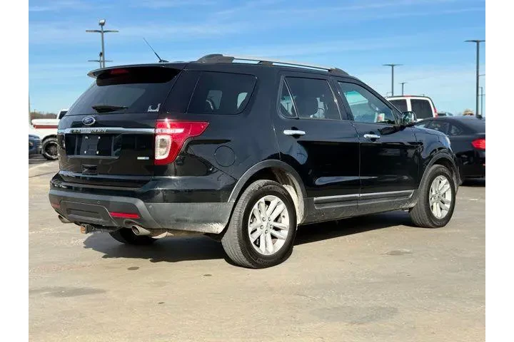 $10800 : Ford Explorer 2014 AWD XLT 4 image 2