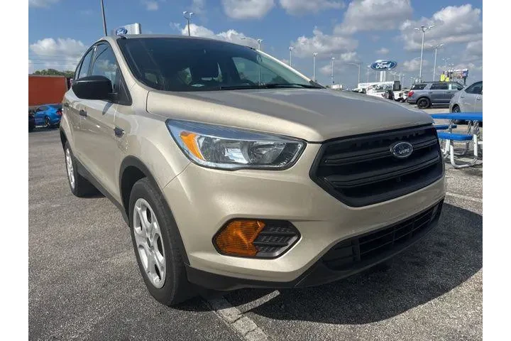 $12494 : Ford Escape 2017 S 4dr SUV image 4
