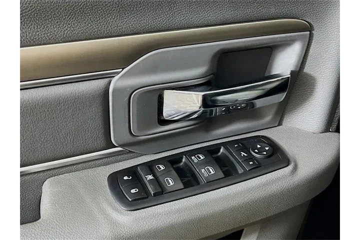 $27975 : Ram 1500 2017 4x4 Big Horn 4 image 9