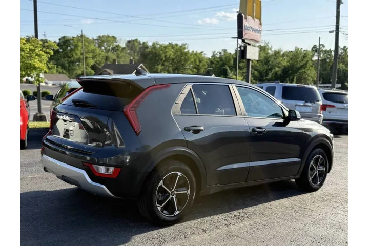 $15995 : 2023 Niro LX image 6