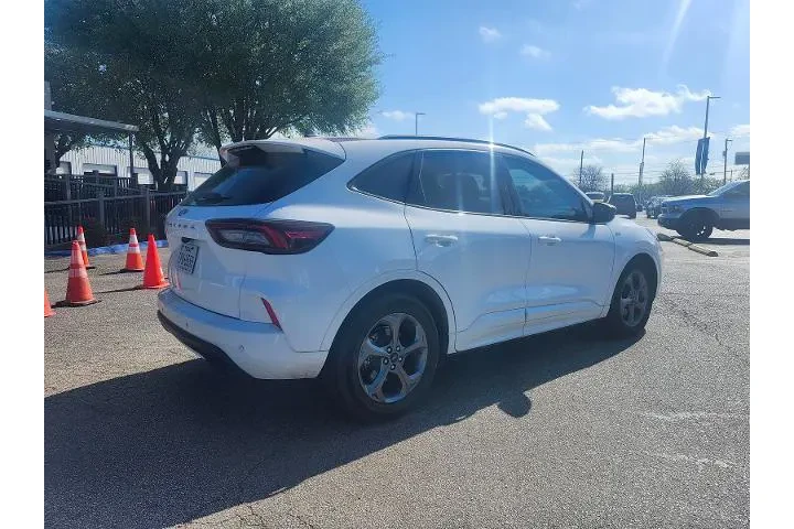 $20998 : Ford Escape 2023 ST-Line 4dr image 3