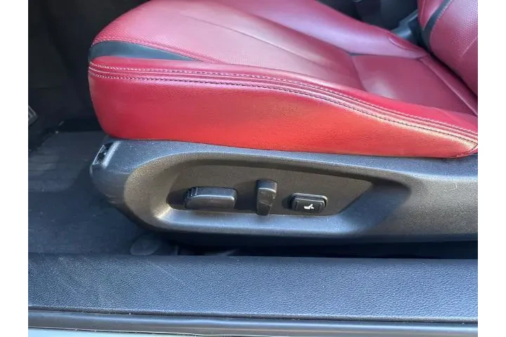 $35000 : INFINITI Q60 2021 Red Sport image 9