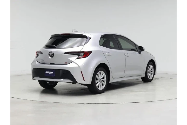 $22998 : Toyota Corolla Hatchback 202 image 8