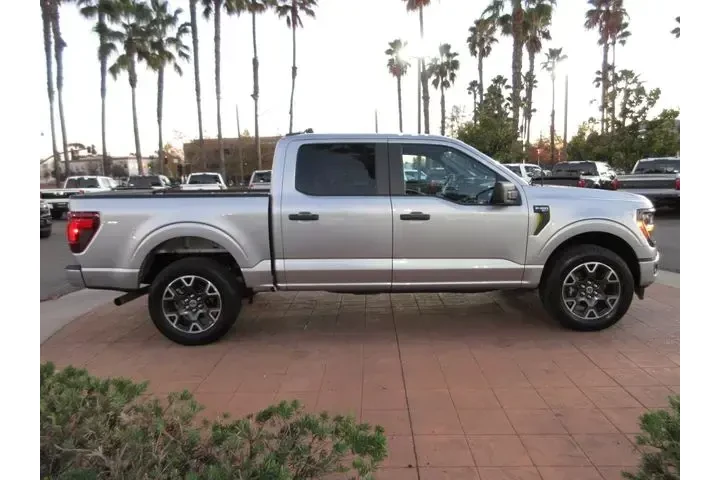 $39684 : Ford F-150 2024 4x4 STX 4dr image 5