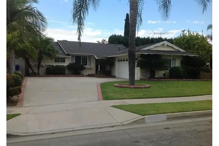 $2200 : HOUSE RENT IN Whittier CA image 1