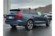 $34500 : Volvo V60 Cross Country 2023 thumbnail