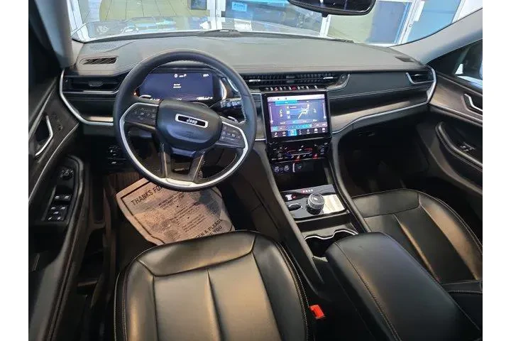 $34999 : Jeep Grand Cherokee L 2024 4 image 9